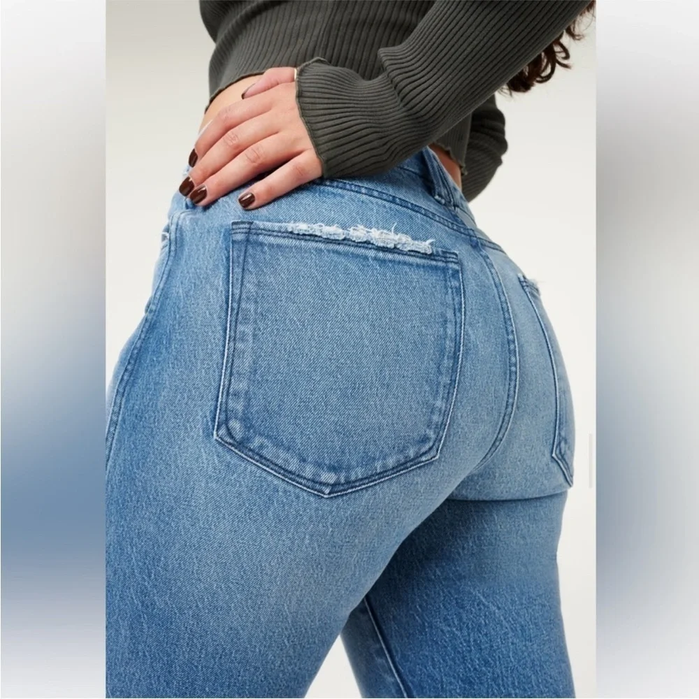 NEW GOOD AMERICAN Good Curve Straight Blue 858 Straight Leg Stretch Comfy Jeans